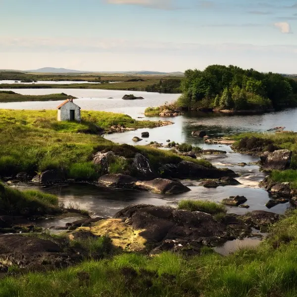 גלו את קסם אירלנד – הרפתקה בארץ הירוק הנצחי!