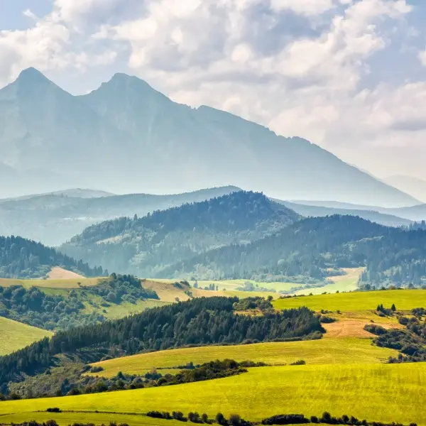 גלו את הרי הטטרה: ההרפתקה האלפינית שלא תשכחו!