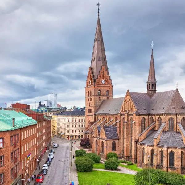 גלה את הקסם הסקנדינבי עם חופשה מושלמת במאלמו!