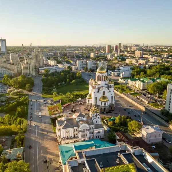 גלו את הקסם של נובוסיבירסק – הרפתקה בלב הפועם של סיביר
