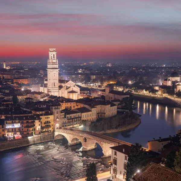 ורונה הקסומה: חופשה רומנטית ותרבותית שלא תשכחו!